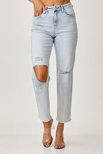 Load image into Gallery viewer, Jake- High Rise Relaxed Jeans
