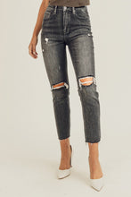 Load image into Gallery viewer, Reed- High Rise Relaxed Fit Skinny
