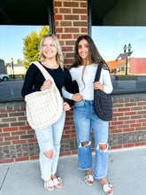 Load image into Gallery viewer, Quilted Cross Body Bag
