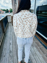 Load image into Gallery viewer, Andie- Leopard Mock Neck Sweater
