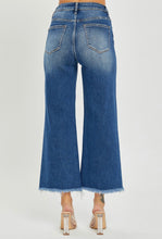 Load image into Gallery viewer, Owen- High Rise Frayed Ankle Wide Jeans
